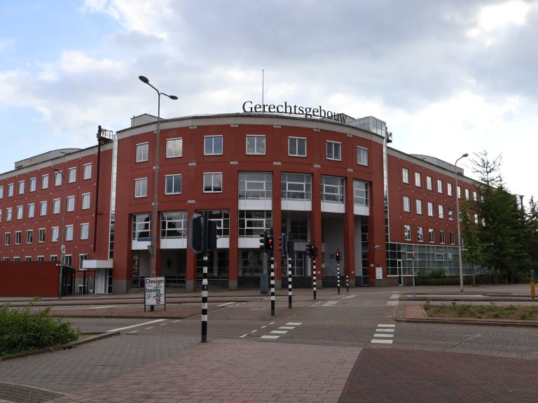 Twee Weerter bedrijven op eigen verzoek failliet verklaard