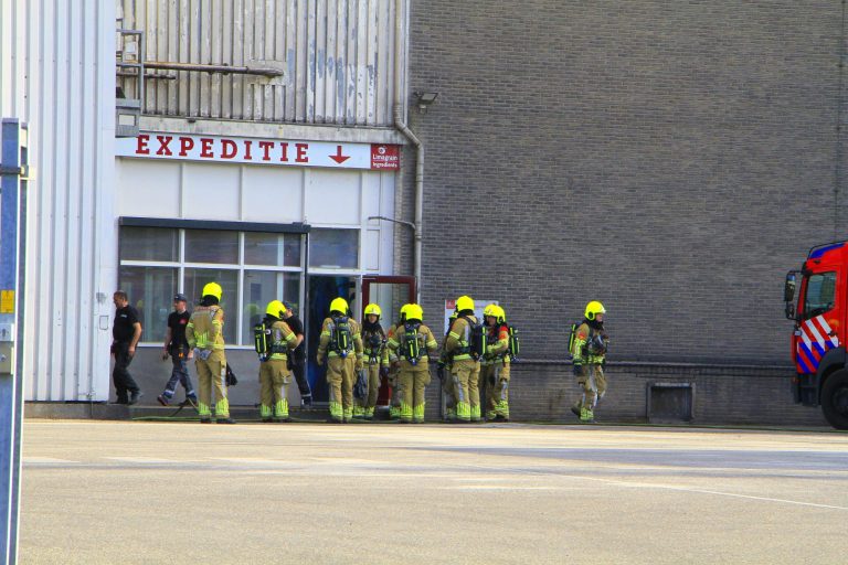 Personeel moet uit fabriekspand Weert na brand in kelder