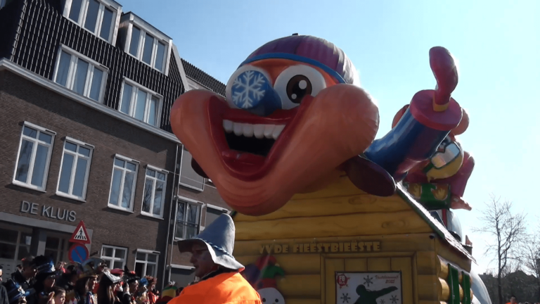 Plan wagenbouwlocatie Weert opnieuw naar de tekentafel, gemeenteraad stemt tegen tijdelijke oplossing