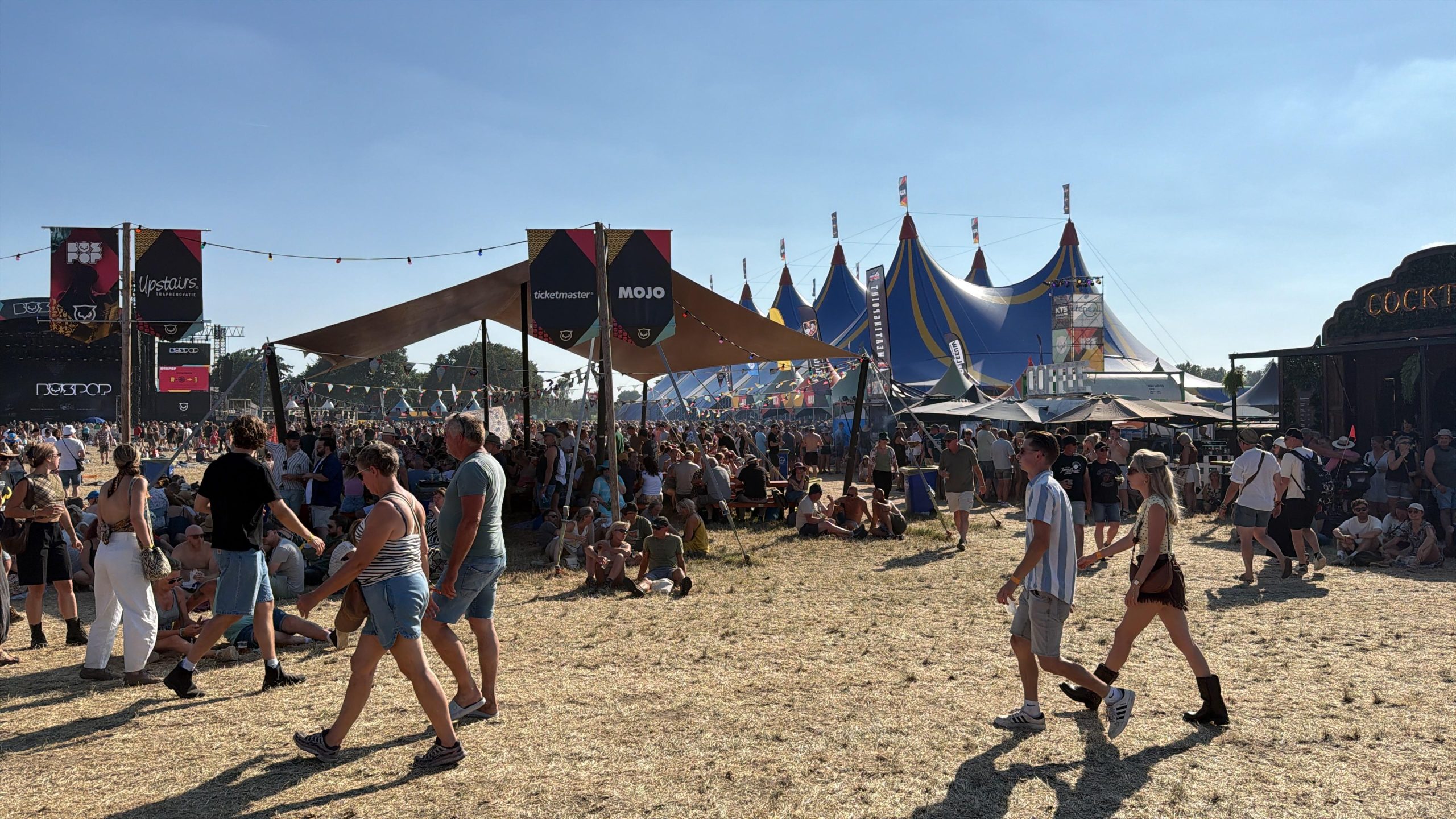 Tropische editie Bospop: van miniconcertzaal tot ’s werelds grootste luistersessie