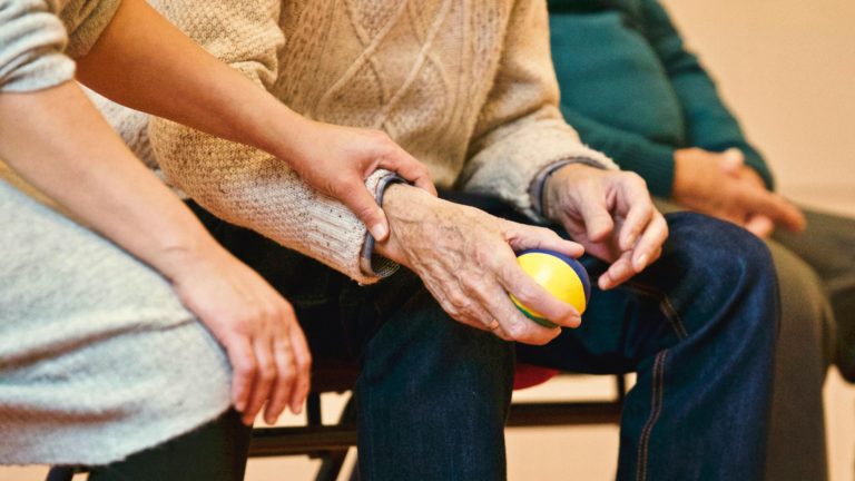 Eenzaamheid onder ouderen in Roerdalen hoogst van Limburg