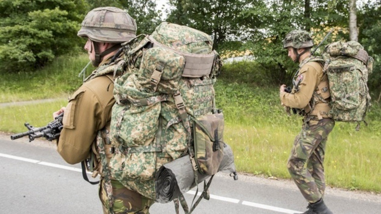 Militairen oefenen drie dagen in Weert en omgeving