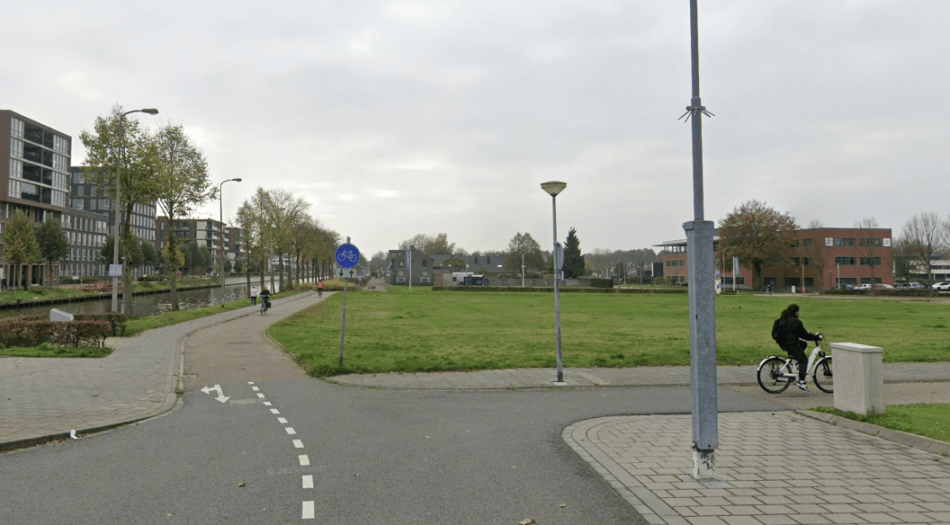 Weert wil grasveld naast Stadsbrug nog dit jaar verharden en sorteert voor op LVK op die plek