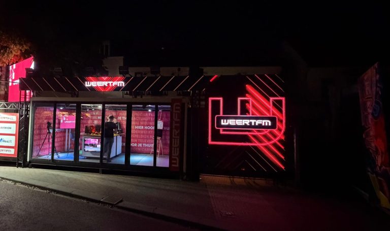 ▶️ LIVE: Beleef Kermis Weert met WeertFM, zes dagen lang live vanuit glazen studio
